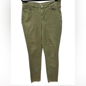 Old Navy Women's Rockstar Super Skinny Jeans in Sage